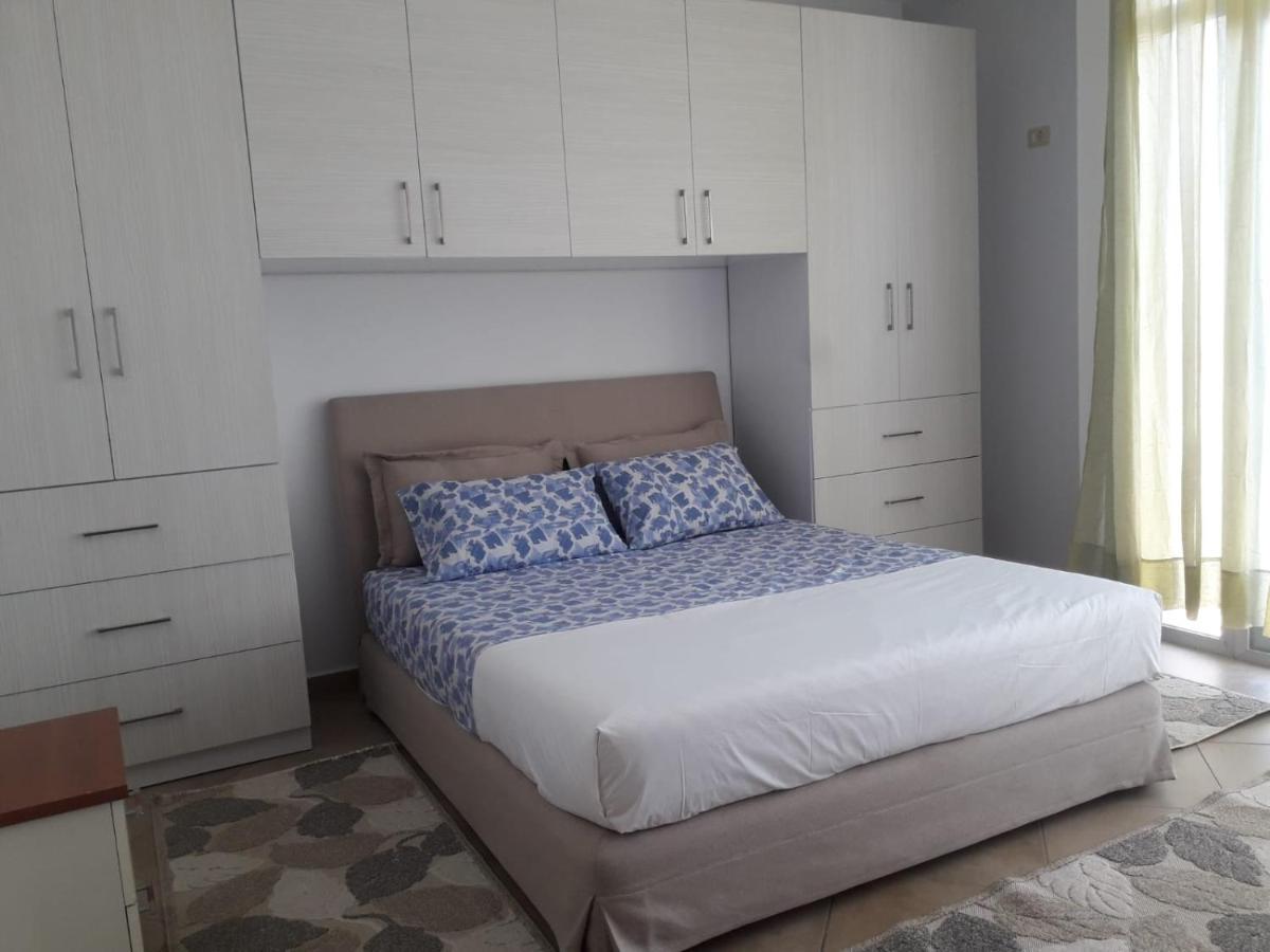 Center-sea view apartament,Sarandë Buitenkant foto