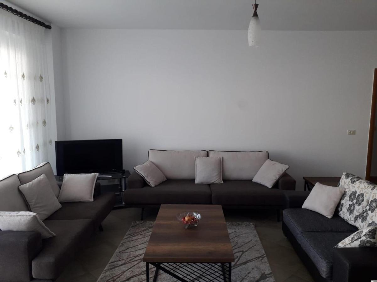 Center-sea view apartament,Sarandë Buitenkant foto